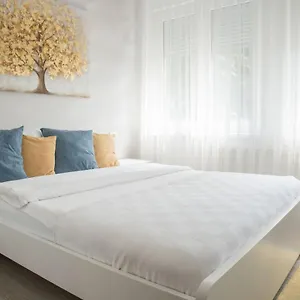 3* Ξενοδοχείο Morea
