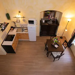 Oasis-with Parking Apartment