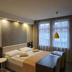 3* Hotell Emonec