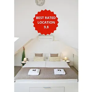 Hisa Pod Gradom Lubiana
