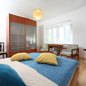 Large Two Bedroom Family App - Free Parking Apartament