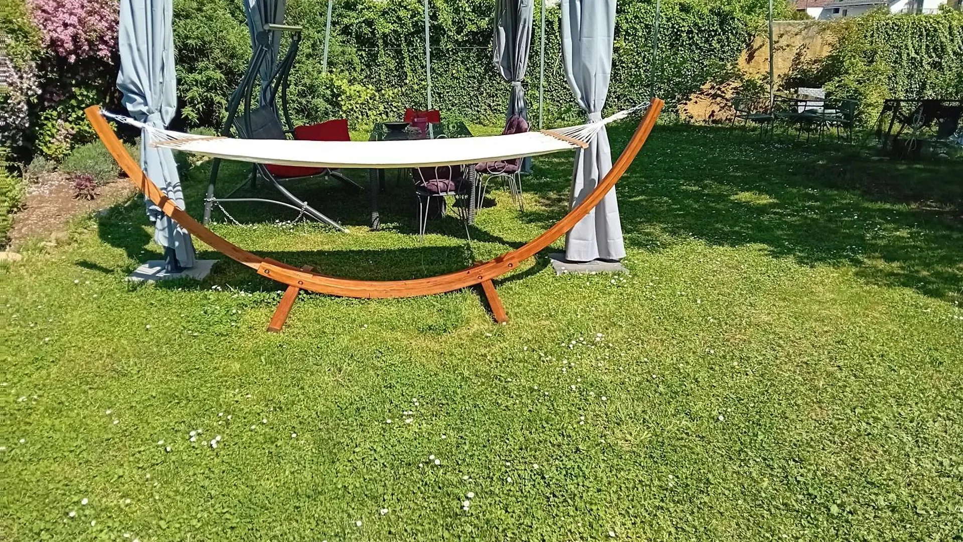 Campingplatz Camping Under The Walnut In Your Own Tent On A Shared Lot And Shared Bathroom Laibach Slowenien