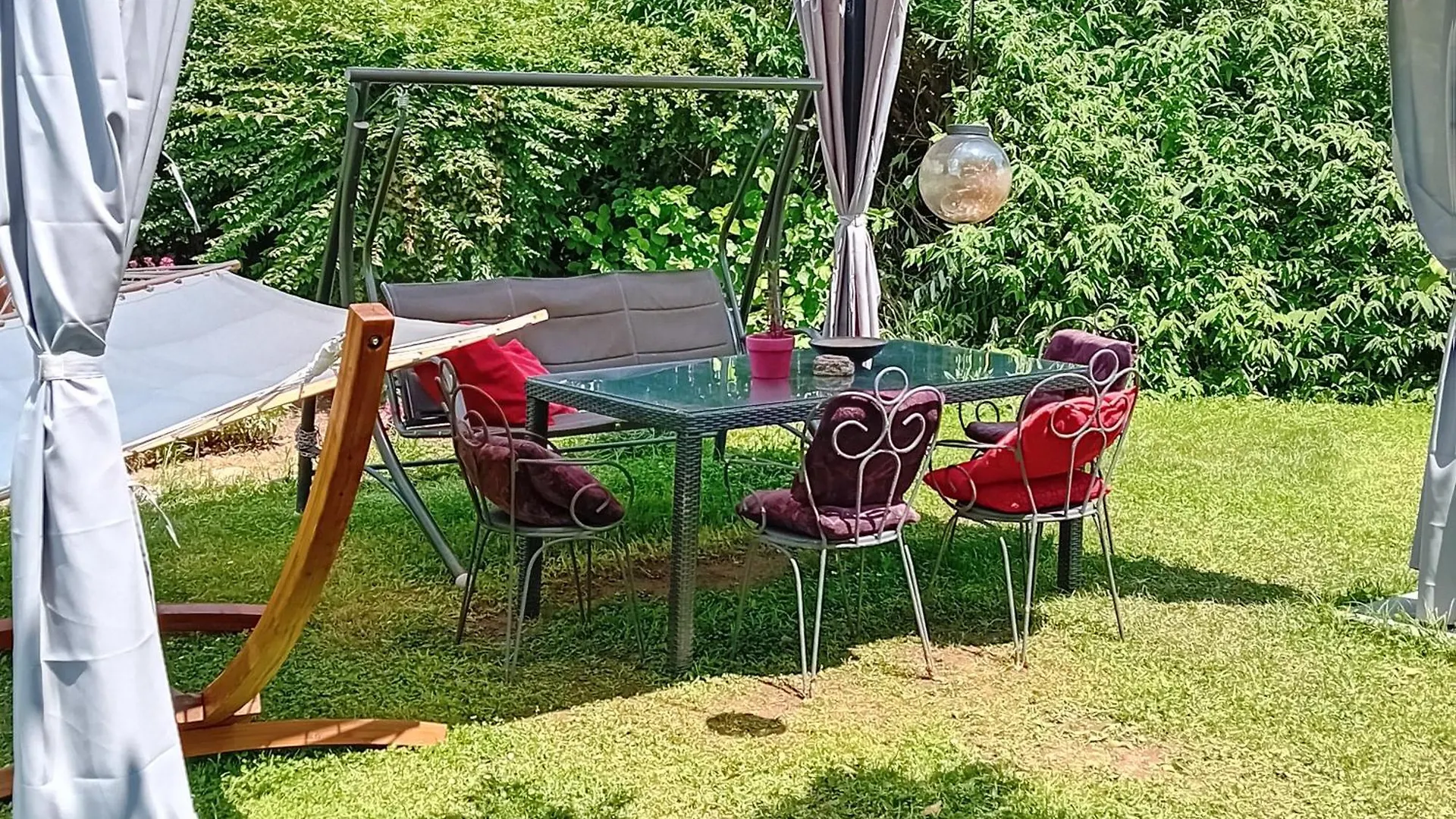 Camping Under The Walnut In Your Own Tent On A Shared Lot And Shared Bathroom Laibach Slowenien
